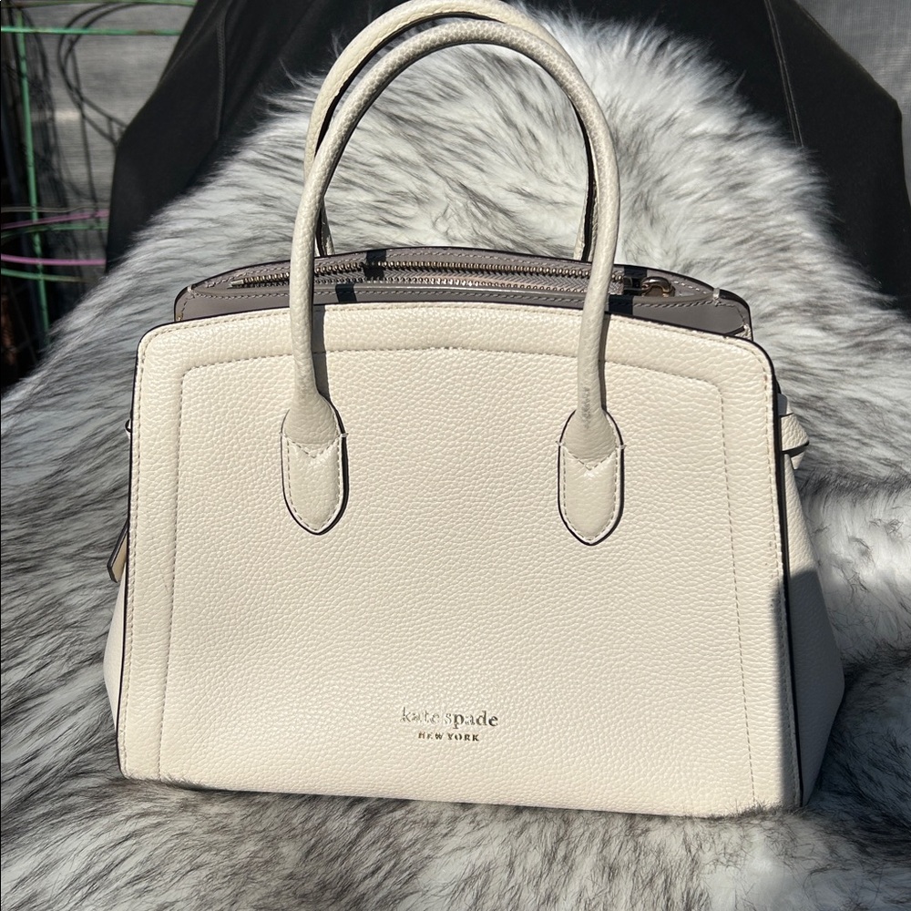 Kate Spade Knott Satchel - Picture 3 of 17